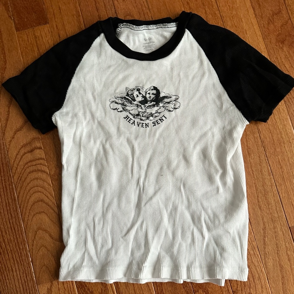 JOHN GALT HEAVEN SENT RAGLAN BLACK AND WHITE SHORT SLEEVE
